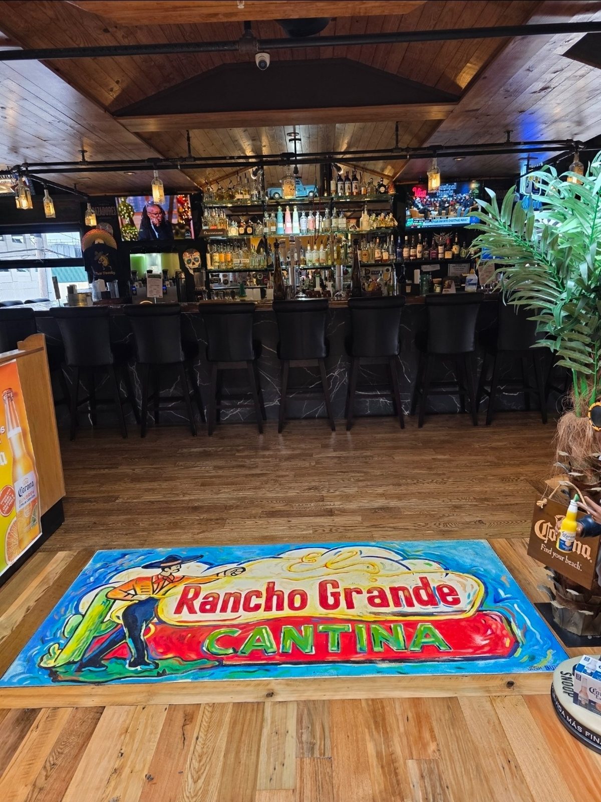 The Cantina, Upstairs